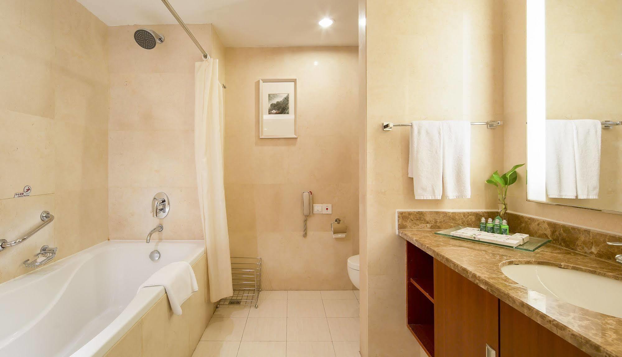 Landison Plaza International Hotel Csencsiang Kültér fotó